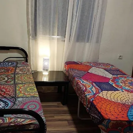 2 Bedroom Lovely Place With Free Parking Καβάλα